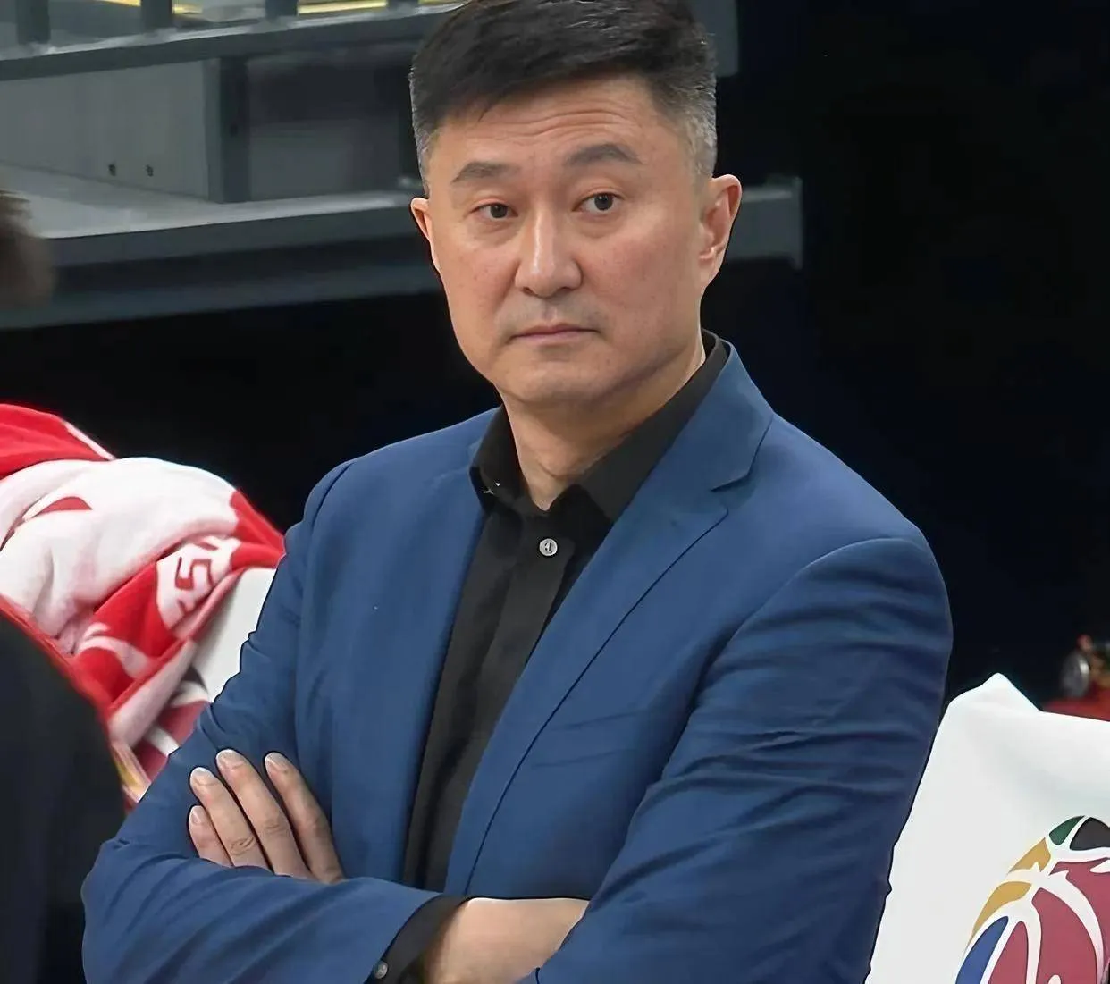 bob半岛体育登录入口-随着上海、辽篮大胜，CBA又乱了！广东杀回第三，北京无缘四强